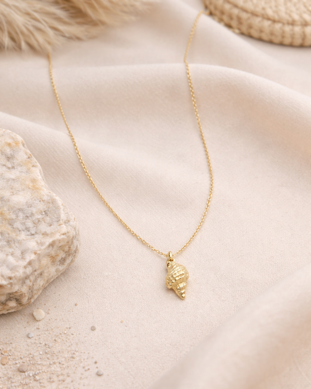 Colgante Caracola de Mar en Oro Amarillo 18 kt