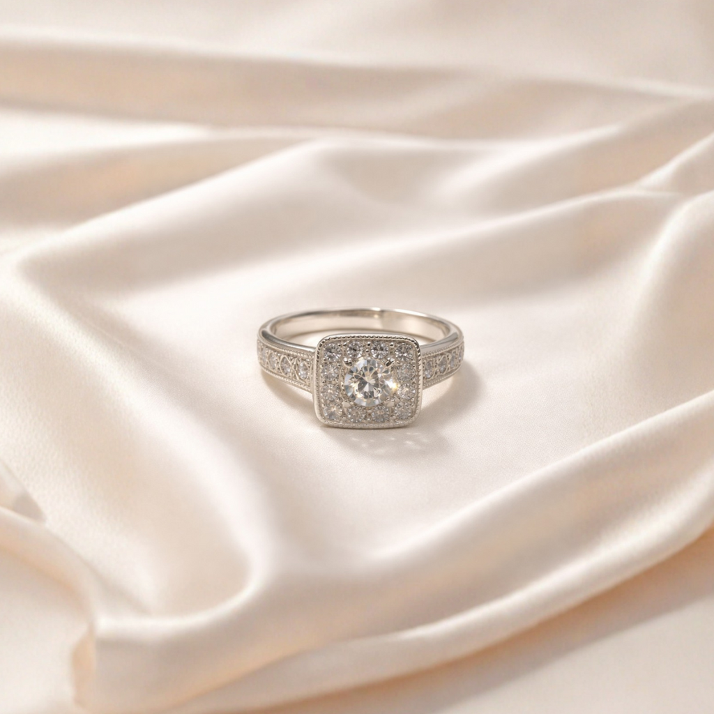 Anillo Plata Halo Cuadrado