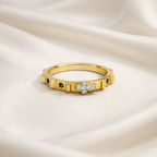 Anillo denario con zafiros y diamantes