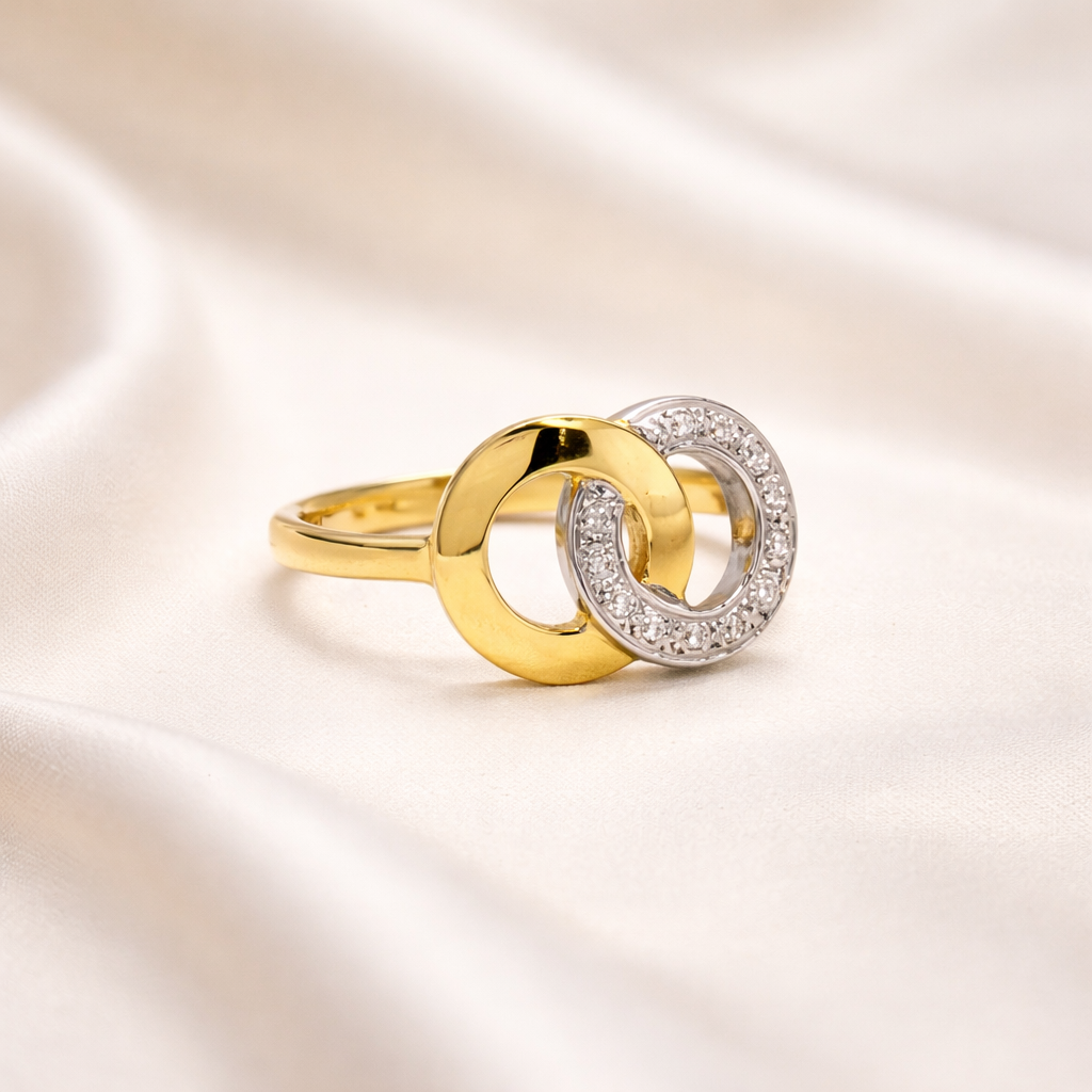 Anillo Doble Círculo Entrelazado en Oro Amarillo 18k