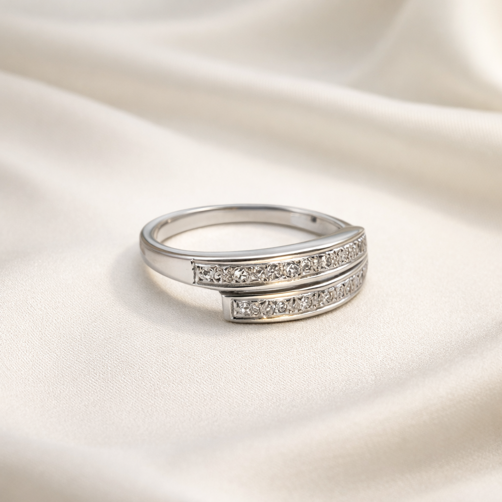 Anillo Banda Diamantes en Oro Blanco Paladio 18k