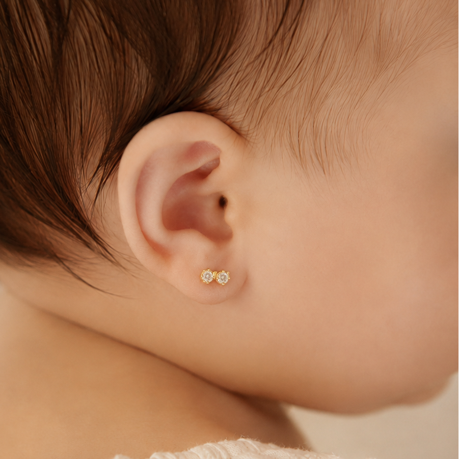 Aros de Bebé Dos Diamantes o moissanita en Oro 18K