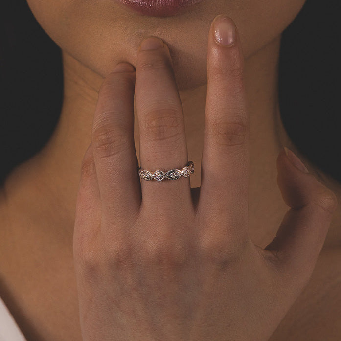 Anillo Marquise con Diamantes en Oro Blanco Paladio 18k