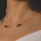 Collar Trío de Hojas Caladas en Oro Amarillo 18k