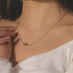 Collar Cruz Horizontal en Oro Amarillo 18k
