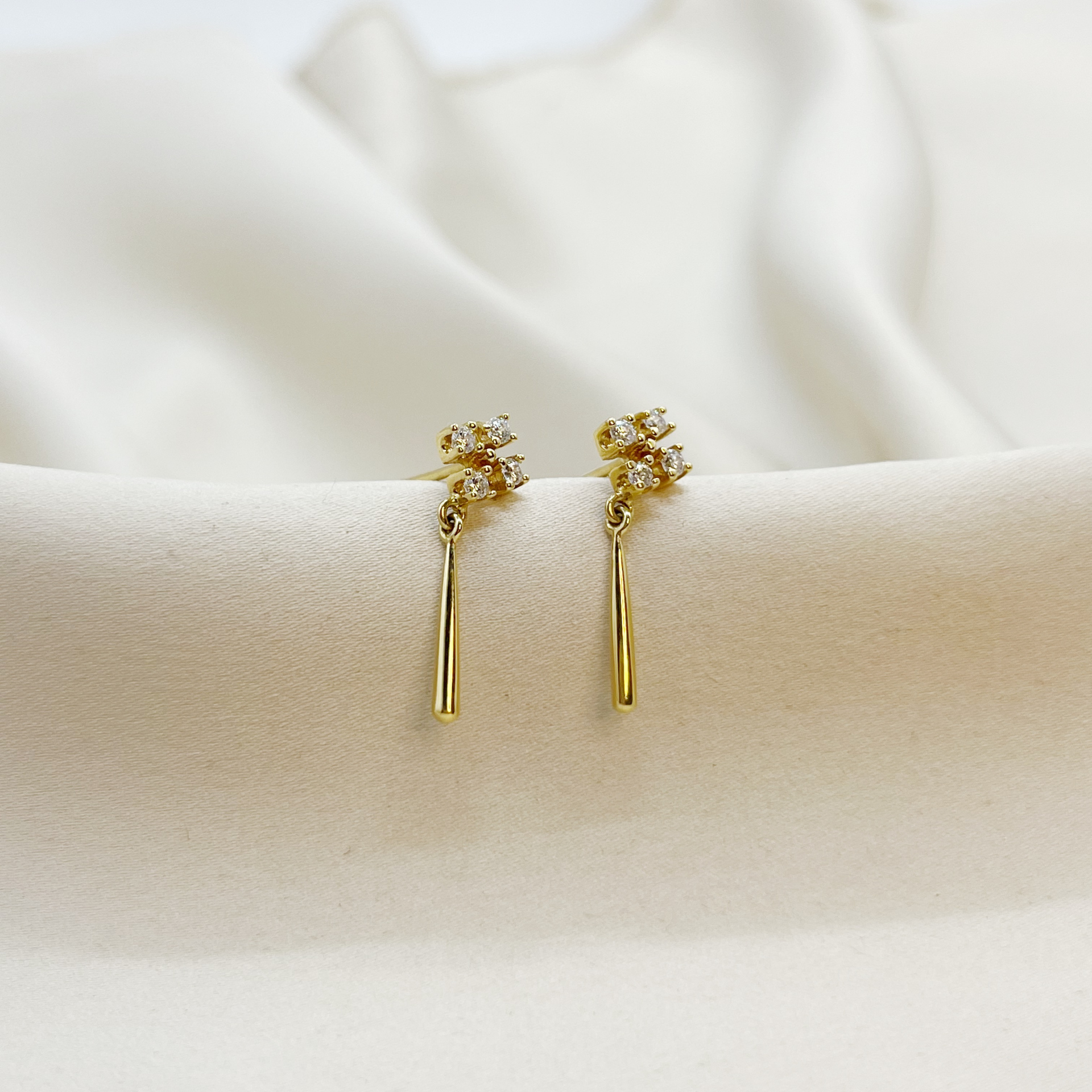 Aros Rombo de Luz en Oro Amarillo 18k