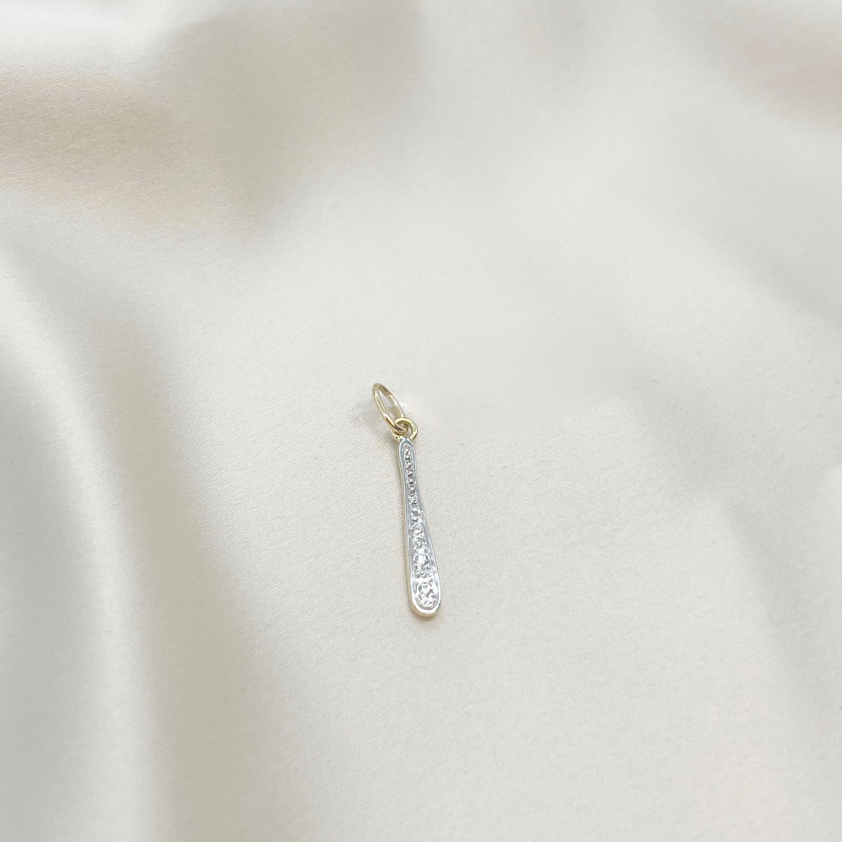 Colgante Gota Irregular con Circones en Oro Amarillo 18k