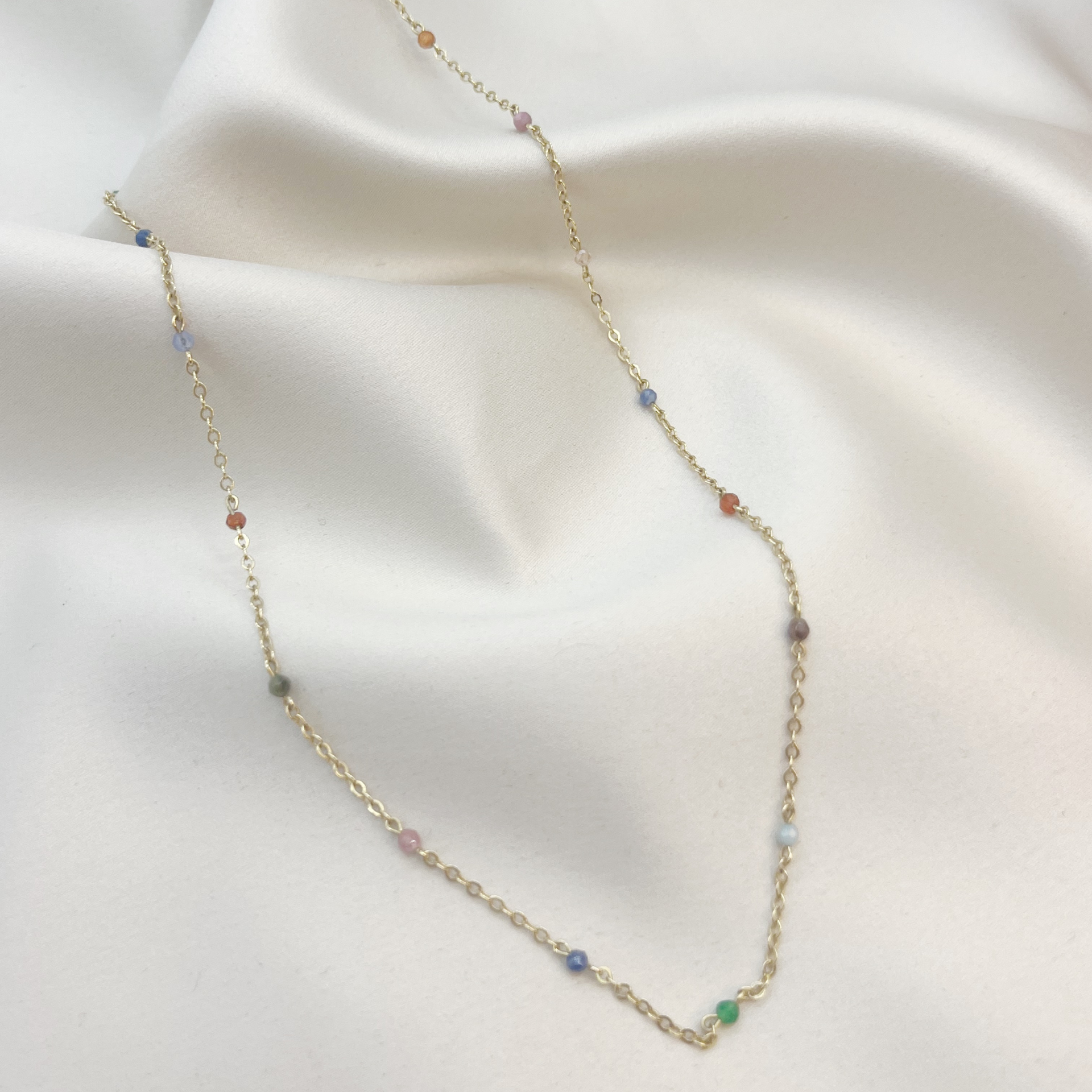 Collar Mostacillas Multicolor en Oro Amarillo 18k