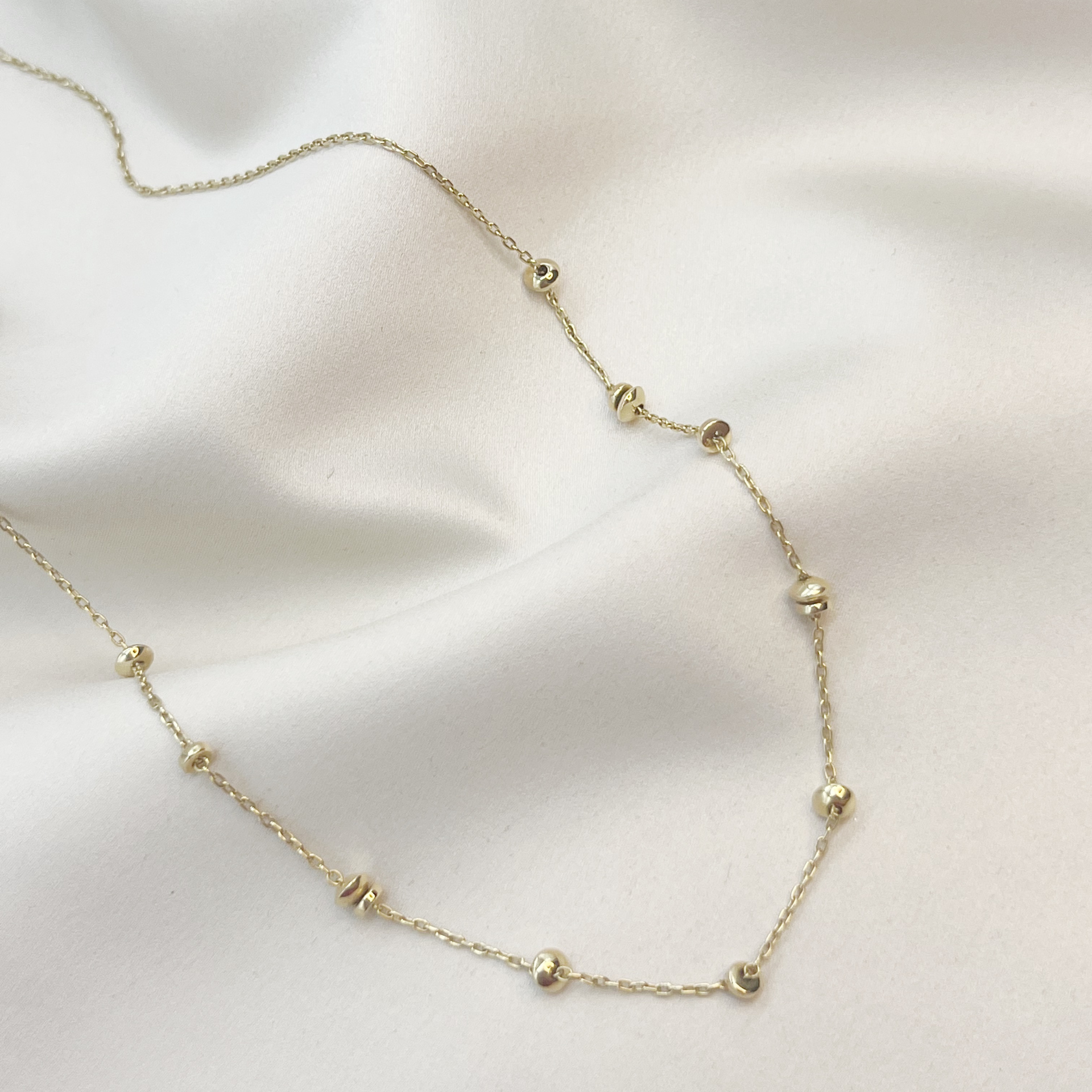 Collar Mostacillas de Oro en Oro Amarillo 18k