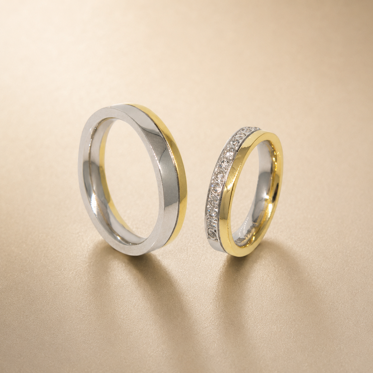 Argollas de Matrimonio en Oro Amarillo y Oro Blanco Paladio 18kt con Brillantes