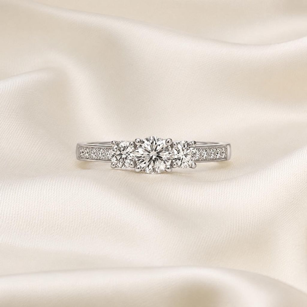 Anillo Tricillo de Diamantes 0,72 ct en Oro Blanco Paladio 18K