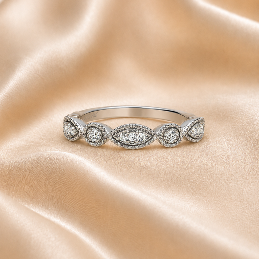 Anillo Marquise con Diamantes en Oro Blanco Paladio 18k