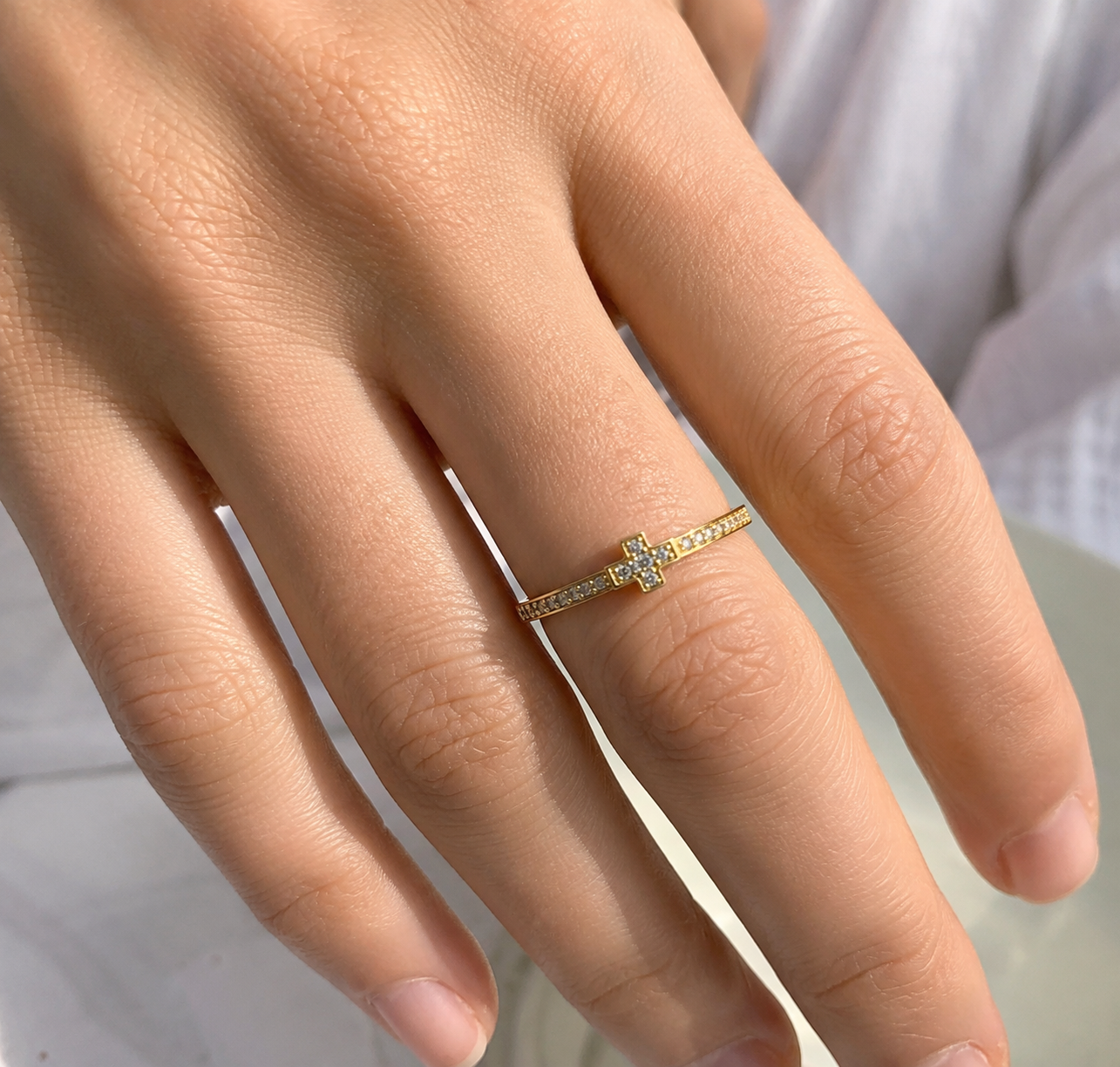 Anillo Cruz de Luz Oro 18k